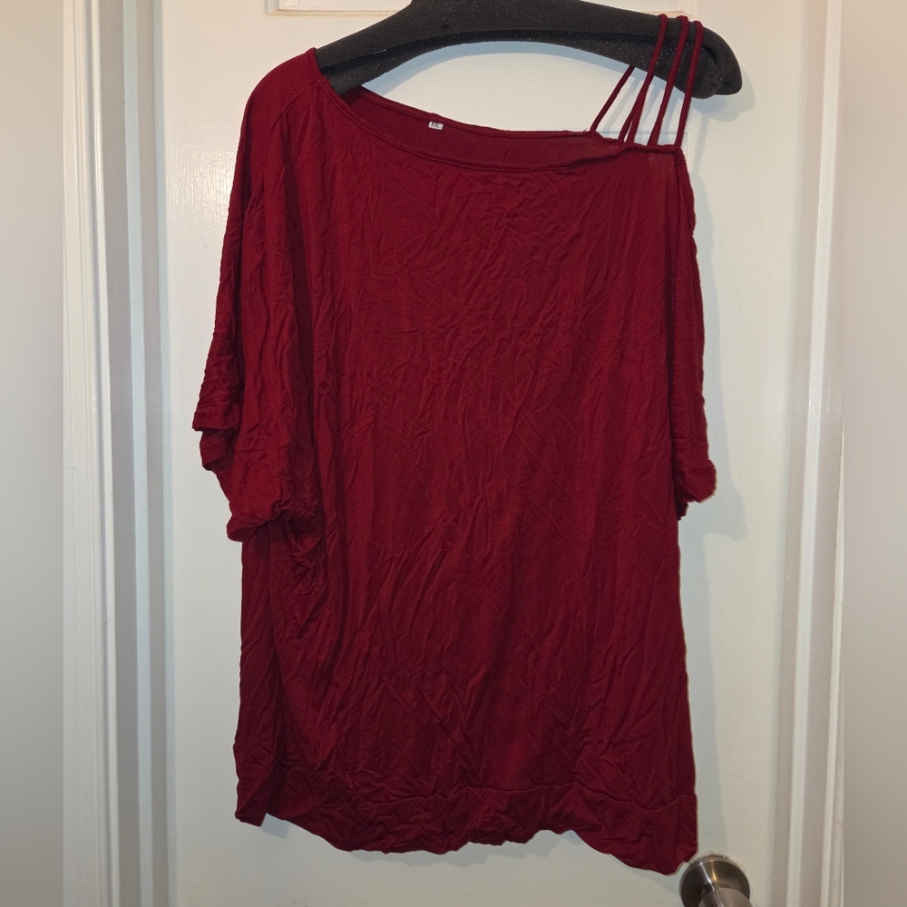 Women's Crimson One Shoulder/Off Shoulder Asymmetrical Tunic Top. Size 14-16.